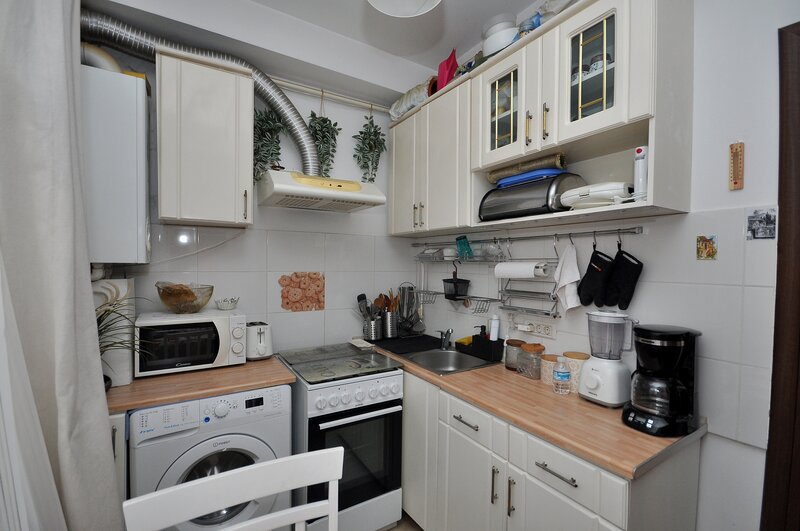 Drumul Taberei, Ghencea, Drumul Cooperativei, garsoniera etaj 1, bloc nou.